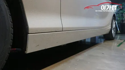 BMW 118D 사이드스텝의 허전함을 퍼포먼스데칼 신형폰트로 깔끔하게! 김포이가랩에서~![김포랩핑][인천랩핑][일산랩핑][김포카스킨] / 경기 김포 통진