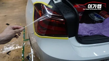 BMW 118D 라이트필름 & 포인트랩핑(콧수염,손잡이) BMW맛집 김포이가랩에서~ [김포랩핑][일산랩핑][인천랩핑][김포카스킨] / 경기 김포 통진