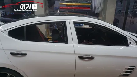 아반떼 스포츠 창문몰딩 순정블랙무광에서 에이버리 블랙유광으로!!김포 이가랩 에서~![김포랩핑][김포랩핑][크롬가리기][몰딩랩핑][PPF] / 경기 김포 통진