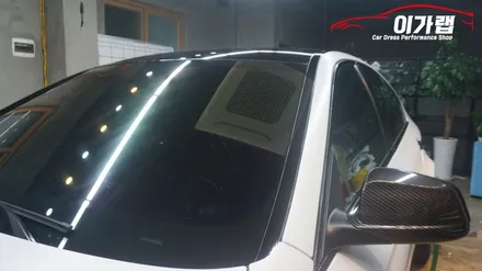 BMW 5시리즈(F10) 에이버리 사틴화이트 전체랩핑! 크롬가리기! 유광카본 포인트! 김포 이가랩 에서~[김포랩핑][인천랩핑][랩핑전문점][강서랩핑][PPF전문점] / 경기 김포 통진