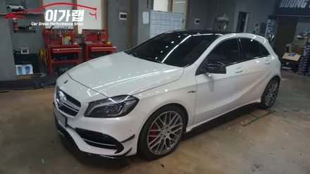 벤츠 A45AMG 4기통 탑! 전체랩핑 에이버리사틴화이트 & 라이트필름 / 김포, 파주, 인천