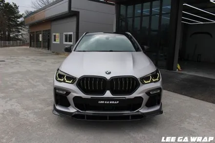 BMW X6 M50i 전체랩핑 사틴실버 헤드라이트톤다운 까지 !! / 경기 김포 통진