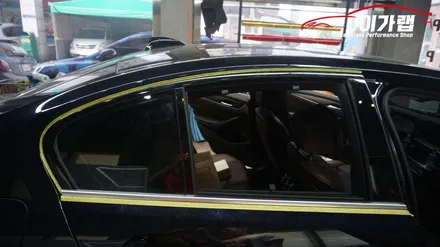 BMW530i 창문틀 크롬가리기! 크롬없애기! 크롬을 싫어하는분은 강력추천! 김포이가랩에서~[김포랩핑][인천랩핑][일산랩핑][김포카스킨] / 경기 김포 통진
