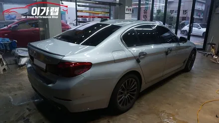 BMW5시리즈 G30 테일램프 톤다운! 퍼플그레이 김포 이가랩 에서 [라이트필름][전체랩핑][BMW맛집][김포랩핑샵][랩핑전문점] / 경기 김포 통진