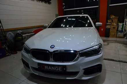 대전 카스킨+오렌지 카스킨+BMW 520d+루프스킨+사이드미러+유광블랙+카본블랙 / 대전 유성구 원신흥동