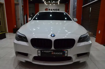 대전 카스킨+오렌지 카스킨+BMW 5시리즈 F10+실내랩핑+3M 1080-BR230 Brushed Titanim / 대전 유성구 원신흥동