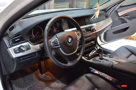 대전 카스킨+오렌지 카스킨+BMW 5시리즈 F10+실내랩핑+3M 1080-BR230 Brushed Titanim / 대전 유성구 원신흥동
