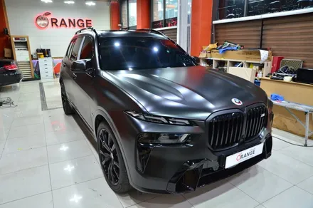 대전 카스킨 + 오렌지 카스킨 + 전체 랩핑 + BMW + X7 M50i + 에이버리 슈프림(AVERY DENNISON)사틴블랙 + Satin Black / 대전 유성구 원신흥동