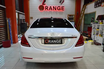 대전카스킨+오렌지 카스킨+ 전체랩핑+ BENZ S 320d 4 MATIC+Gloss White Gold Sparkle / 대전 유성구 원신흥동