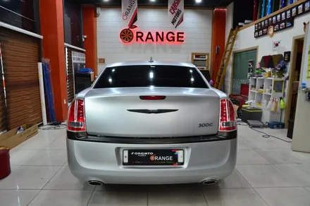 대전 카스킨+오렌지 카스킨+크라이슬러 300C+전체랩핑+3M 1080-S120 Satin White  Aluminum+새틴 화이트 알루미늄 / 대전 유성구 원신흥동