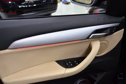 대전 카스킨+오렌지 카스킨+BMW X1+3M-G212 블랙메탈릭유광+실내랩핑 / 대전 유성구 원신흥동