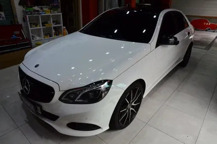 대전 카스킨+오렌지 카스킨+벤츠 E350+실내랩핑+Brushed Black Metallic / 대전 유성구 원신흥동