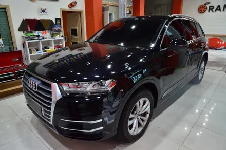 대전 카스킨+오렌지 카스킨+아우디 Q7 45TFSI 콰트로+실내랩핑+카본블랙 / 대전 유성구 원신흥동