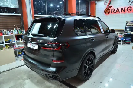 대전 카스킨 + 오렌지 카스킨 + 전체 랩핑 + BMW + X7 M50i + 에이버리 슈프림(AVERY DENNISON)사틴블랙 + Satin Black / 대전 유성구 원신흥동