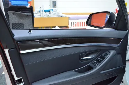 대전 카스킨+오렌지 카스킨+BMW 5시리즈 F10+실내랩핑+3M 1080-BR230 Brushed Titanim / 대전 유성구 원신흥동