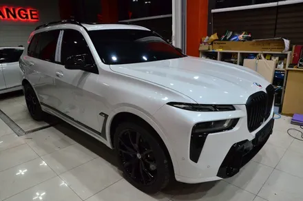 대전 카스킨 + 오렌지 카스킨 + 전체 랩핑 + BMW + X7 M50i + 에이버리 슈프림(AVERY DENNISON)사틴블랙 + Satin Black / 대전 유성구 원신흥동