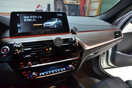 대전 카스킨+오렌지 카스킨+BMW G30 520D+3M-MX12 메트릭스블랙+실내부분랩핑 / 대전 유성구 원신흥동