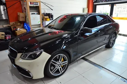대전카스킨 + 오렌지카스킨 + 전체랩핑 + 벤츠 + E63 AMG  + AX FILM XA2686 (ULTRA-MATTE DARK GRAY) / 대전 유성구 원신흥동