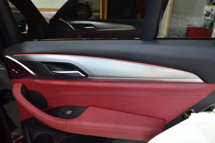 대전 카스킨+오렌지 카스킨+BMW X4+실내랩핑+카본블랙 / 대전 유성구 원신흥동
