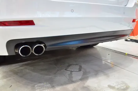 대전 카스킨+오렌지 카스킨+BMW 520d+루프스킨+글로스 블랙+뒷범퍼 디퓨저 부분랩핑+사틴블랙 / 대전 유성구 원신흥동