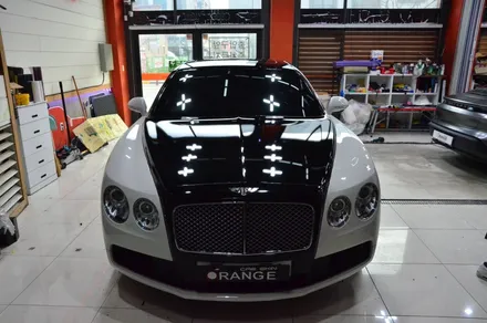 대전 카스킨 + 오렌지 카스킨 + 부분랩핑 + 듀오톤 + 벤틀리 플라잉스퍼 + 3M 2080 G12 Gloss Black / 대전 유성구 원신흥동