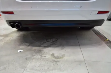 대전 카스킨+오렌지 카스킨+BMW 520d+루프스킨+글로스 블랙+뒷범퍼 디퓨저 부분랩핑+사틴블랙 / 대전 유성구 원신흥동