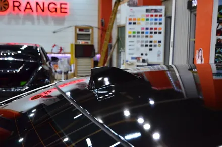 대전 카스킨+오렌지 카스킨+BMW 520d+루프스킨+글로스 블랙+뒷범퍼 디퓨저 부분랩핑+사틴블랙 / 대전 유성구 원신흥동