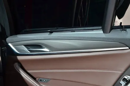 대전 카스킨+오렌지 카스킨+BMW G30 530i+3M-MX12 매트릭스블랙+실내랩핑 / 대전 유성구 원신흥동