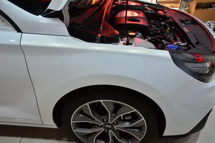 대전 카스킨+오렌지 카스킨+현대 i30+전체랩핑+Satin White Aluminum+새틴 화이트 알루미늄 / 대전 유성구 원신흥동