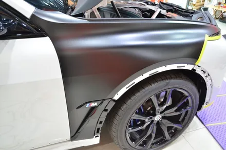 대전 카스킨 + 오렌지 카스킨 + 전체 랩핑 + BMW + X7 M50i + 에이버리 슈프림(AVERY DENNISON)사틴블랙 + Satin Black / 대전 유성구 원신흥동