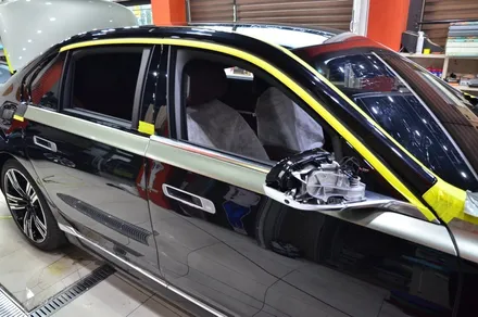 대전 카스킨 + 오렌지 카스킨 + BMW + G70 740i + 상단 듀오톤 시공 + AX Film AVENTURINE GREEN XPE6540 / 대전 유성구 원신흥동