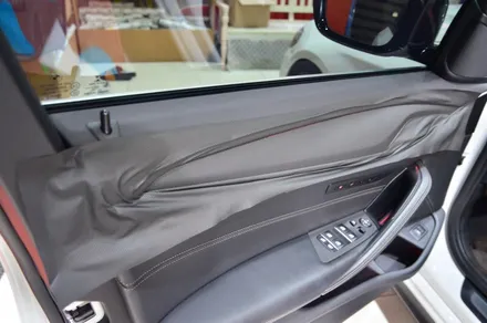 대전 카스킨+오렌지 카스킨+BMW G30 520D+3M-MX12 메트릭스블랙+실내부분랩핑 / 대전 유성구 원신흥동