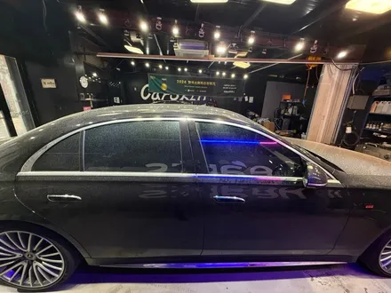 동탄 크롬죽이기 포인트 랩핑 / 벤츠 W223 S클래스 63AMG 바디킷 컨버전차량 전체크롬딜리트,포인트랩핑,실내랩핑 시공 / 동탄 산척동