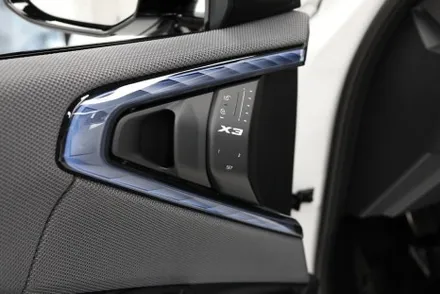 BMW X3 M50 출고 서비스(솔라가드 LX 썬팅)