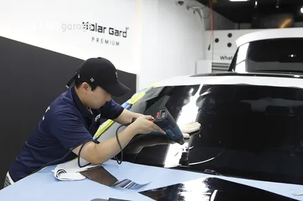 bmw 6GT썬팅 솔라가드프리미엄 퀀텀 신차패키지 시공 신월점 에서 해결