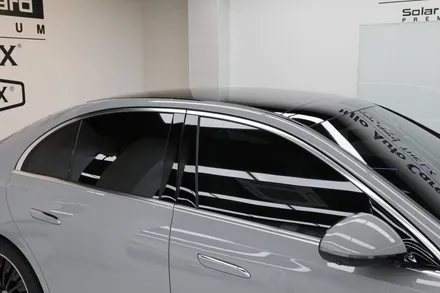 벤츠 w214 e300 런치에디션 214대 한정판 더엘엑스 LX 썬팅 가격정보(헬로오토)
