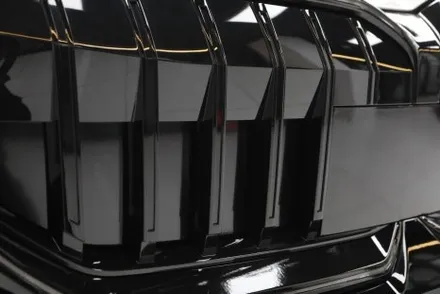 BMW 5시리즈그릴 랩핑(BMW아이코닉글로우)