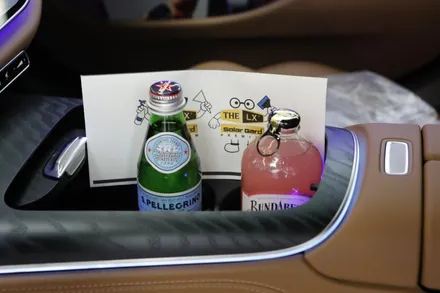 벤츠 w214 e300 런치에디션 214대 한정판 더엘엑스 LX 썬팅 가격정보(헬로오토)