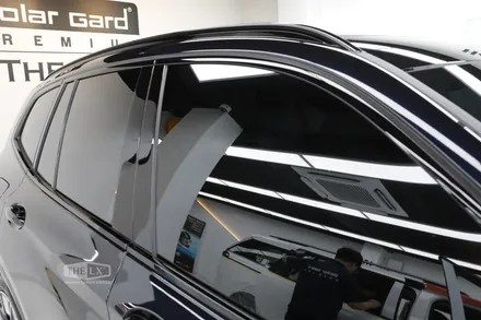 BMW iX3 더엘엑스 전면 40% 측,후면 25% 농도 시인성(솔라가드프리미엄)