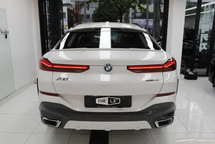 인천 BMW 뉴 X6 기분 좋은 출고 헬로오토 에서 해요.