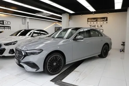 벤츠 w214 e300 런치에디션 214대 한정판 더엘엑스 LX 썬팅 가격정보(헬로오토)