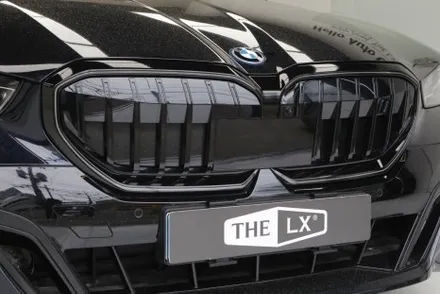 부천 i5 아이코닉글로우랩핑(BMW 라디에이터 그릴 랩핑)은 카슈타인 헬로오토 에서 해야 해요.