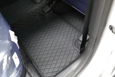 NX5 투싼 모노륨 매트 시공(모빌하임 P3 블랙)