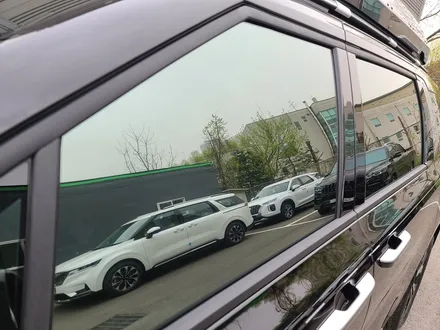 카니발 KA4 썬팅 추천 솔라가드 퀀텀 교토 루프박스 바닥장판작업 헬로오토