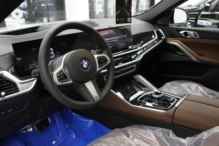 인천 BMW 뉴 X6 기분 좋은 출고 헬로오토 에서 해요.