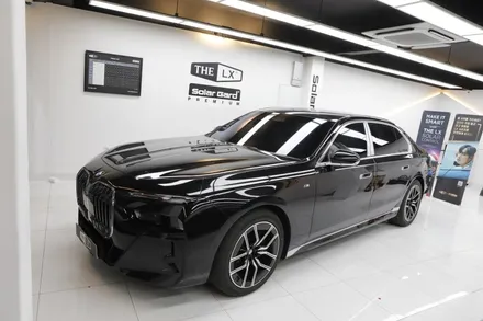 BMW 740i 에 가장 잘 어울리는 THE LX 솔라가드 프리미엄 제니스 선택