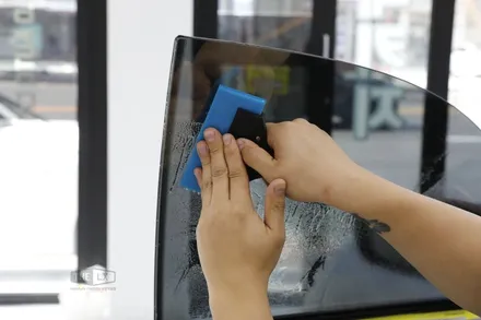 bmw i4(M50) 썬팅/ 더엘엑스 by 솔라가드프리미엄퀀텀 시공 차량