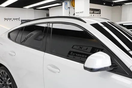 BMW X6 40i 빠른 출고로 기분 좋은 카라이프 즐기세요