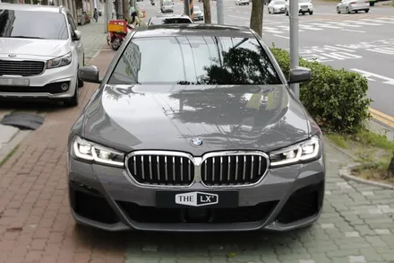 BMW 부천전시장 출고 520i(더엘엑스)