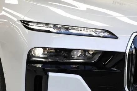 BMW 프로모션 많이 받고 출고한 740i 썬팅(카슈타인)